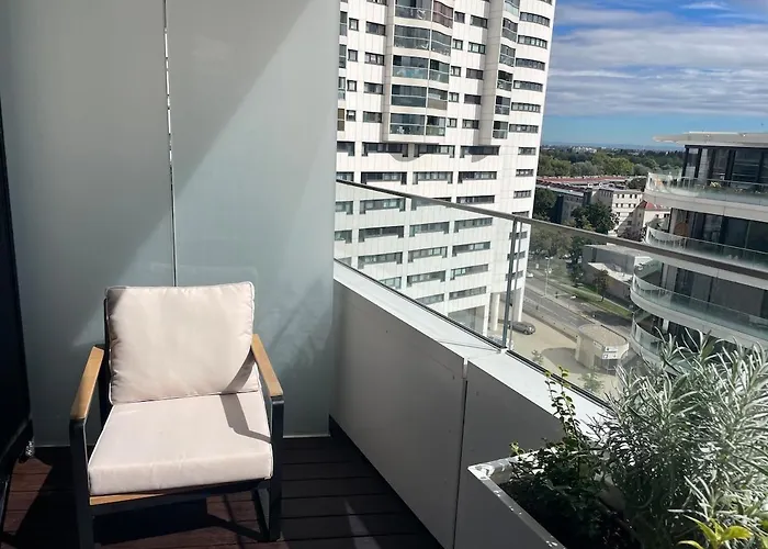 Wellness Oase Direkt An Der Donau In 22 Nahe Zum Vic International Center And Uno Apartmán Vídeň
