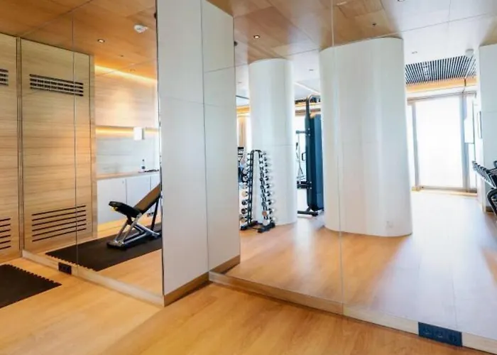 Wellness Oase Direkt An Der Donau In 22 Nahe Zum Vic International Center And Uno